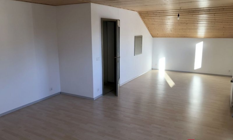 3-Zimmer-Dachgeschoss-Wohnung in Arnbruck zu vermieten
